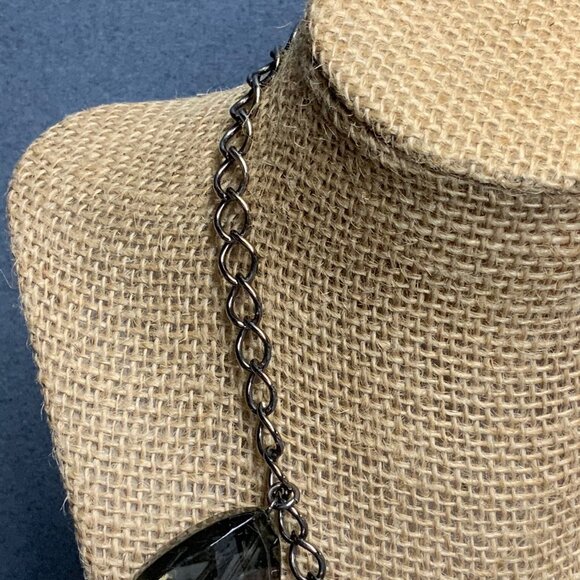 Express Chunky Statement Necklace 16 In Gunmetal Silver Faceted Teardrop Dangles - Picture 2 of 8